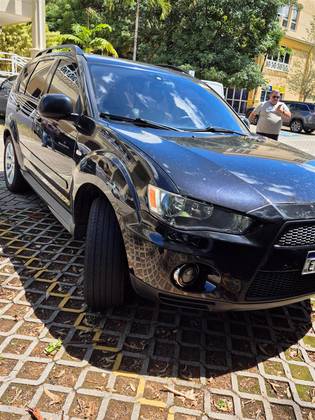 MITSUBISHI OUTLANDER 3.0 GT 4X4 V6 24V GASOLINA 4P AUTOMÁTICO